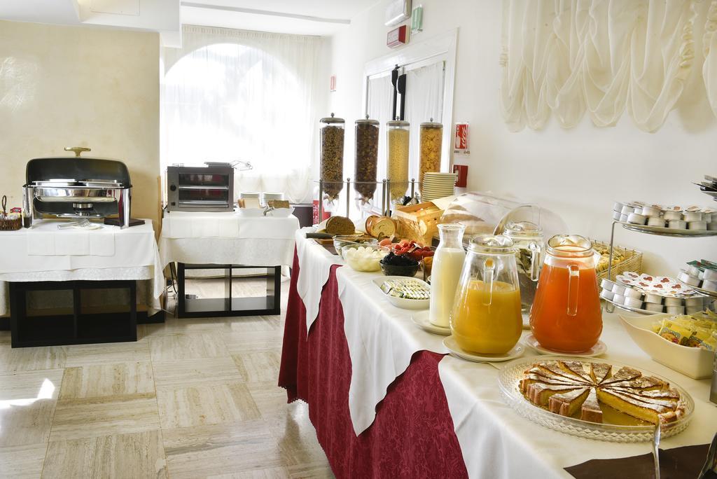 Hotel Petit Palais Lido di Venezia Kültér fotó